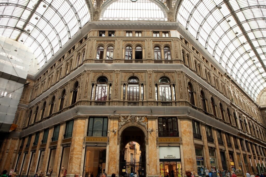 Galleria Umberto I Neapolyje