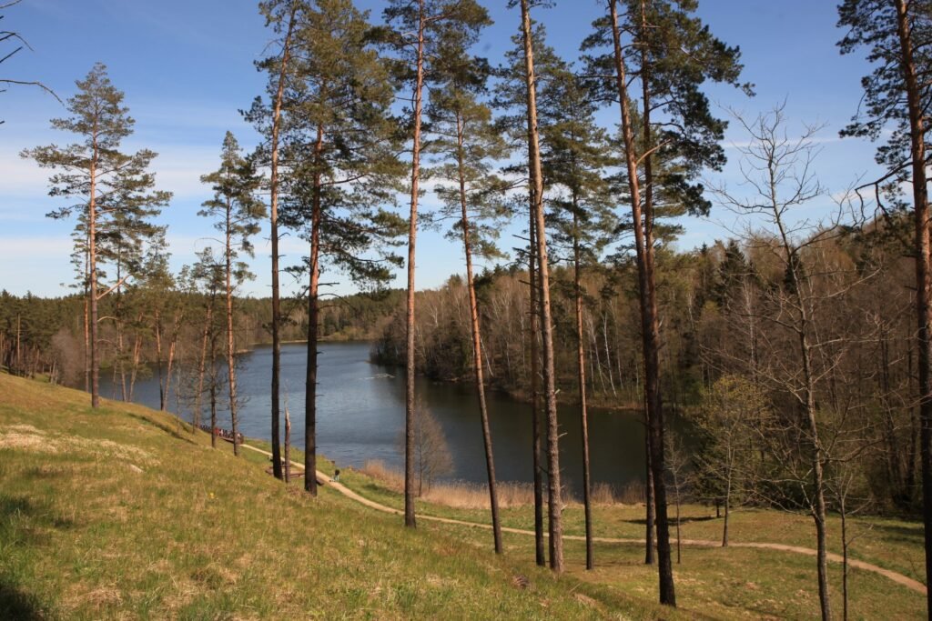 Kačėniškės piliakalnio pažintinis takas