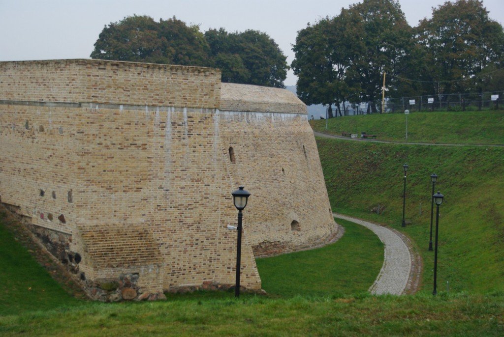 Vilniaus gynybinės sienos takais