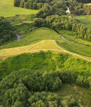 Bradeliškių piliakalnis