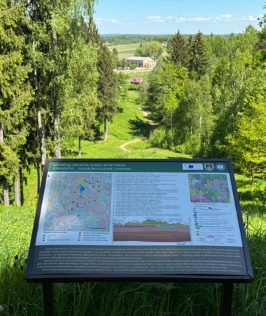 Gegrėnų piliakalnių pažintinis takas