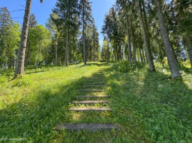 Gegrėnų piliakalnių pažintinis takas