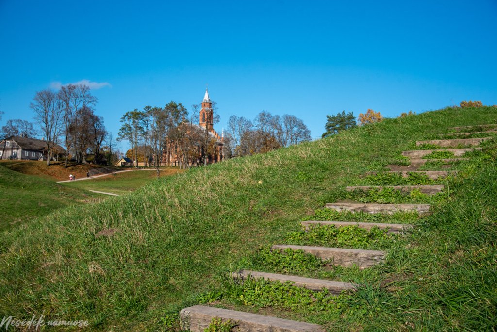 Kernavės piliakalniai