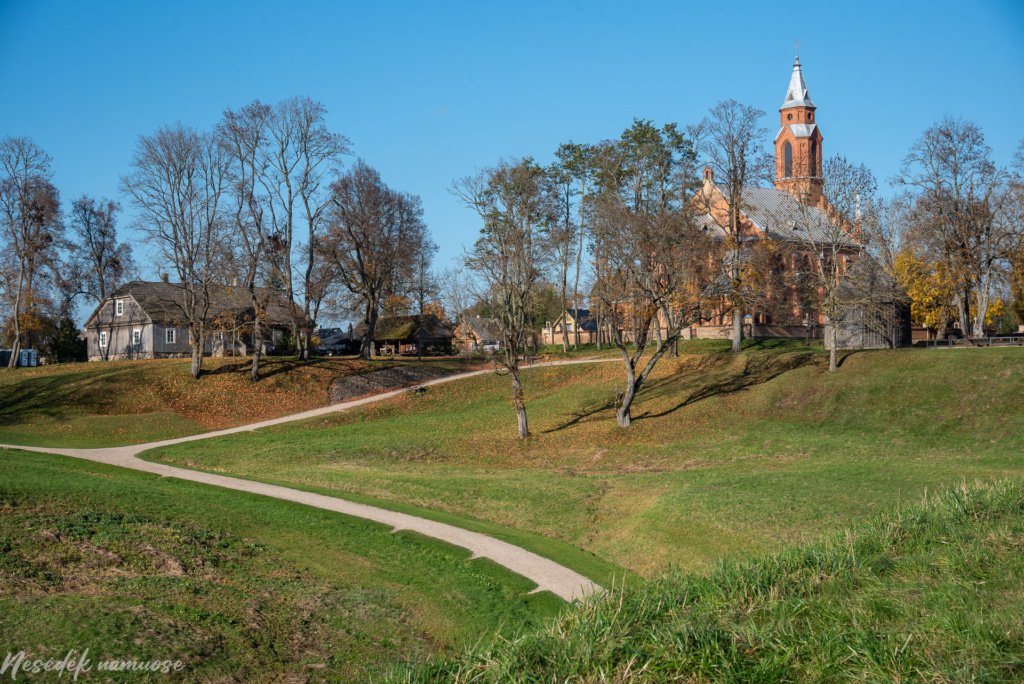 Kernavės piliakalniai
