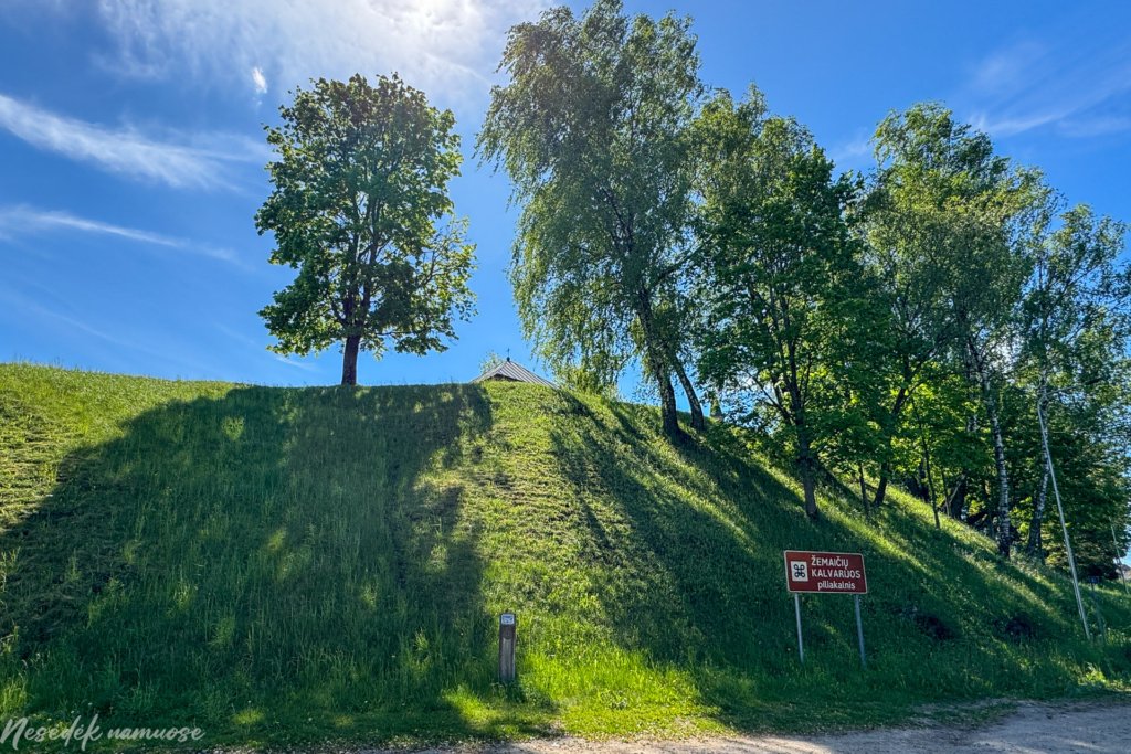 Žemaičių Kalvarijos piliakalnis